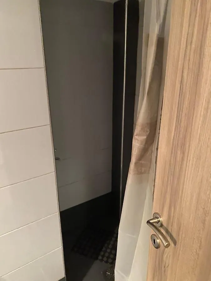 아파트 Jordans Appartment 테살로니키