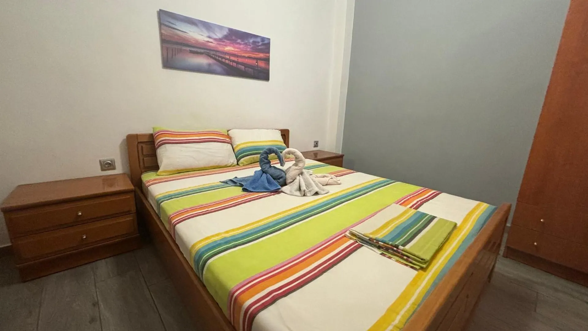 Jordans Appartment contacts